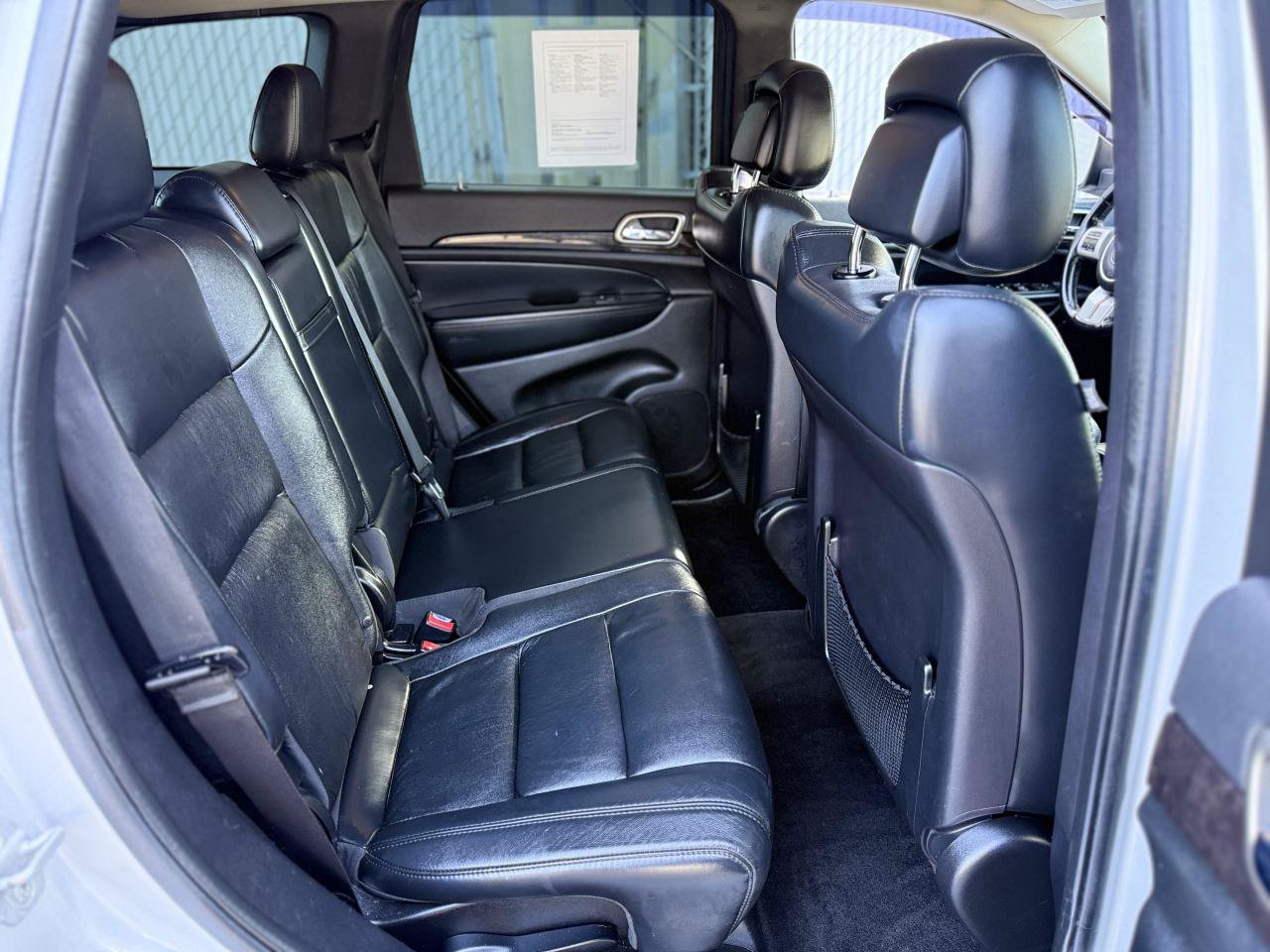 Used 2012 Jeep Grand Cherokee Laredo RWD image 16