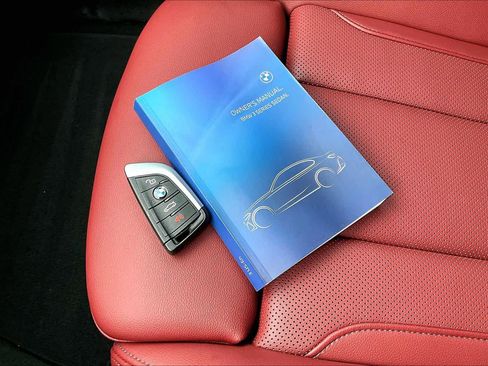 Used 2023 BMW 330i Sedan w/ Driving Assistance Package image 15