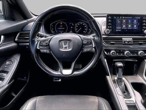 Used 2022 Honda Accord Sport image 6