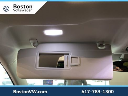 New 2026 Volkswagen Tiguan SE image 21