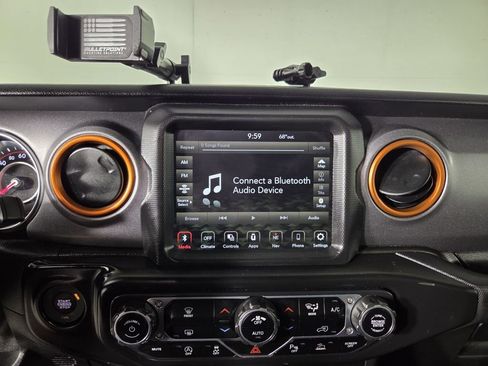 Certified 2021 Jeep Gladiator Mojave image 20