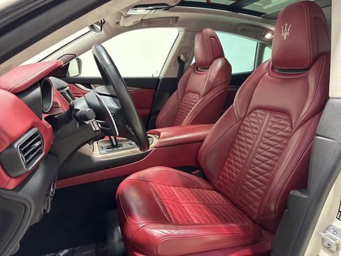Used 2019 Maserati Levante GTS image 12