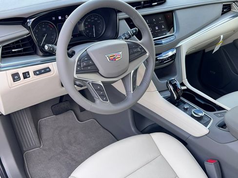 New 2026 Cadillac XT5 Premium Luxury w/ Driver Assist Package AWD/4WD image 18