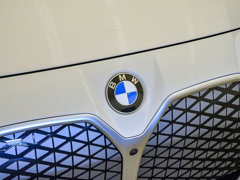 New 2026 BMW i4 xDrive40i w/ Premium Package image 7