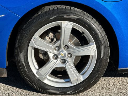 Used 2018 Chevrolet Volt LT w/ Comfort Package FWD image 30