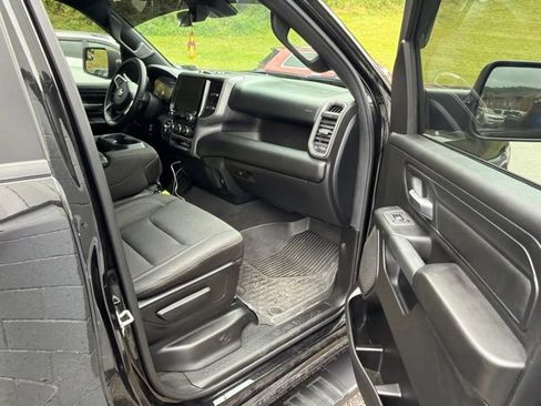 Used 2025 RAM 1500 Warlock AWD/4WD image 4