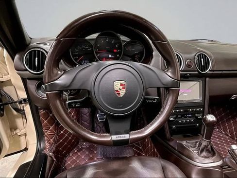 Used 2011 Porsche Boxster RWD image 5
