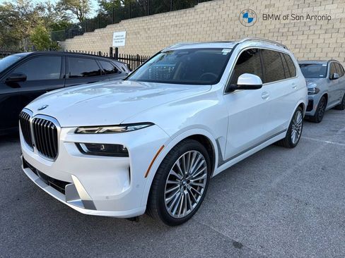 Certified 2024 BMW X7 xDrive40i AWD/4WD image 1