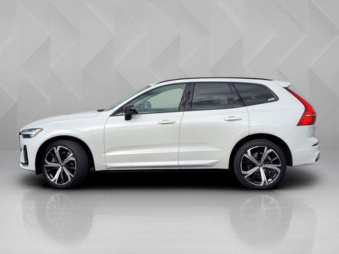 Certified 2023 Volvo XC60 B6 Ultimate w/ Protection Package Premier AWD/4WD image 3