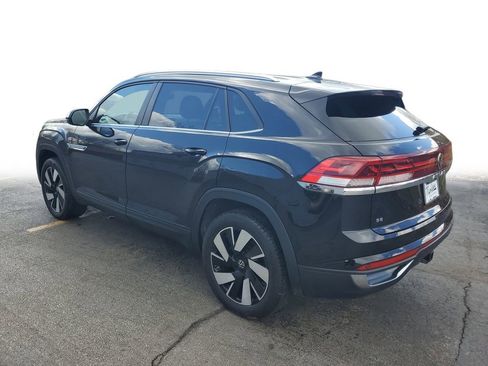 Used 2025 Volkswagen Atlas Cross Sport SE FWD image 6