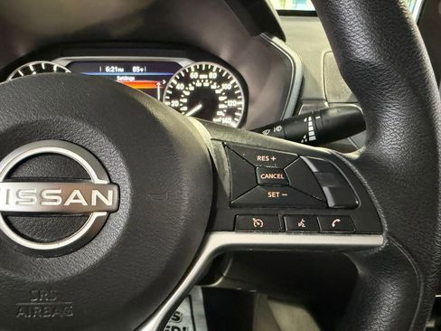 Used 2024 Nissan Altima 2.5 SV image 10