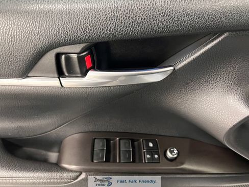 Used 2022 Toyota Camry XSE w/ Navigation Package FWD image 23