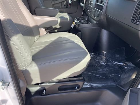 New 2025 Chevrolet Express 2500 image 21