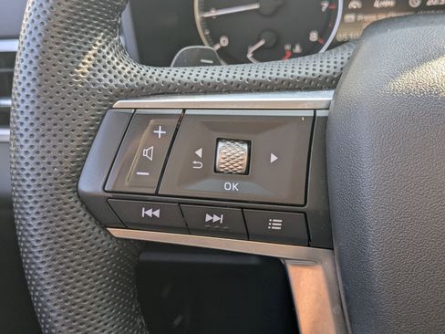 Used 2023 Mitsubishi Outlander SE image 89