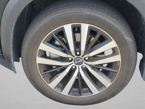 Used 2024 Nissan Pathfinder Platinum w/ Cargo Package FWD image 10