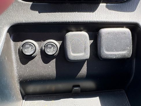 Used 2017 GMC Yukon SLE w/ Convenience Package AWD/4WD image 14