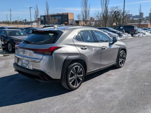 Used 2020 Lexus UX 250h w/ Premium Package image 3