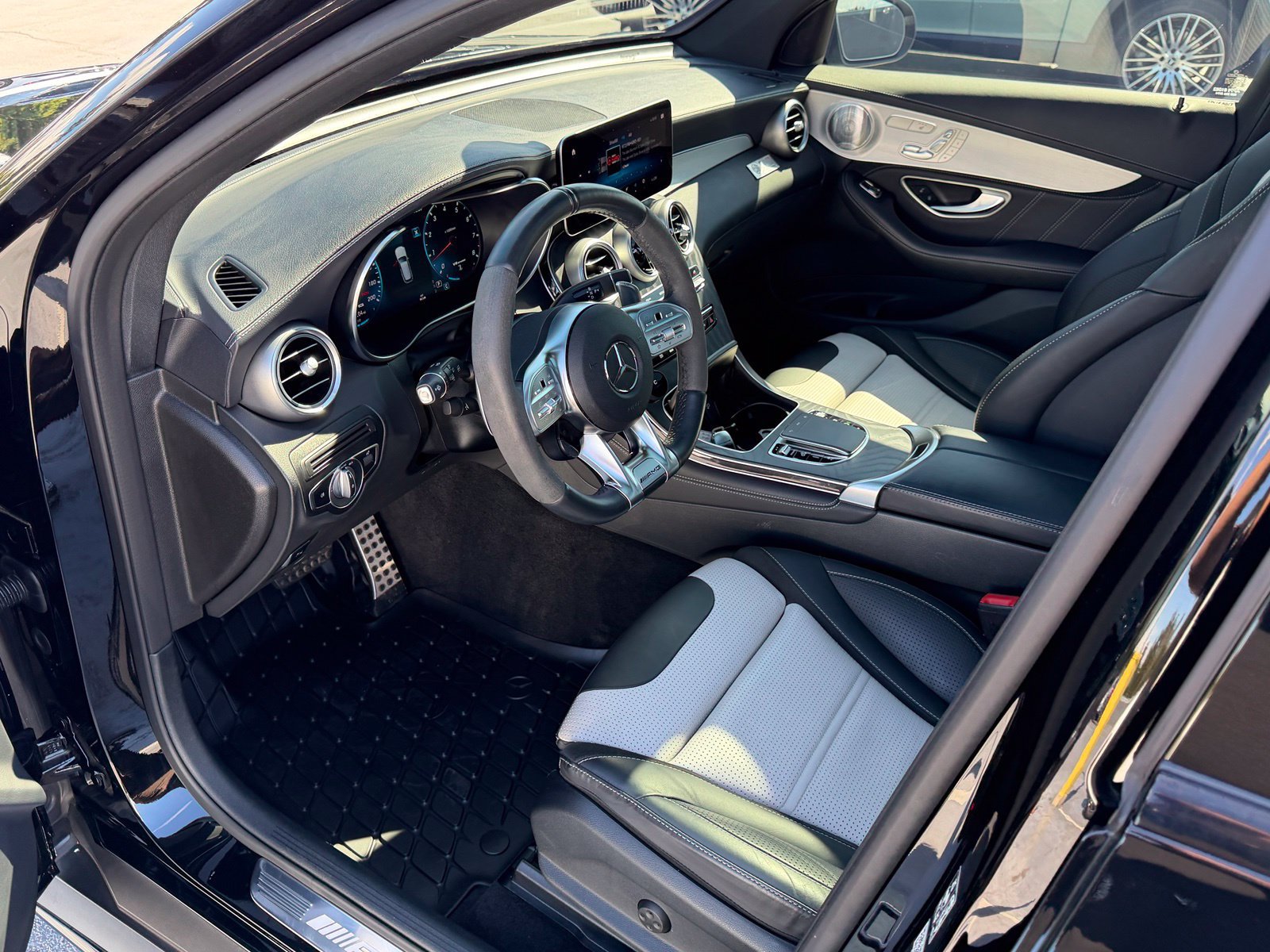 Used 2020 Mercedes-Benz GLC 63 AMG 4MATIC image 12