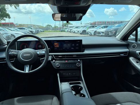 Used 2025 Hyundai Sonata SEL FWD image 28