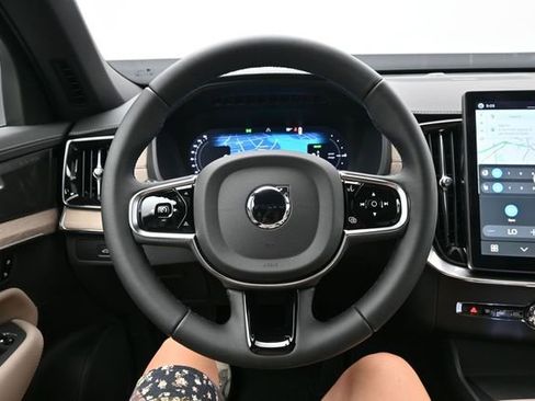 New 2026 Volvo XC90 T8 Plus w/ Protection Package Premier AWD/4WD image 25