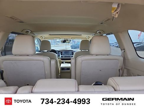 Used 2018 Toyota Highlander Limited image 25