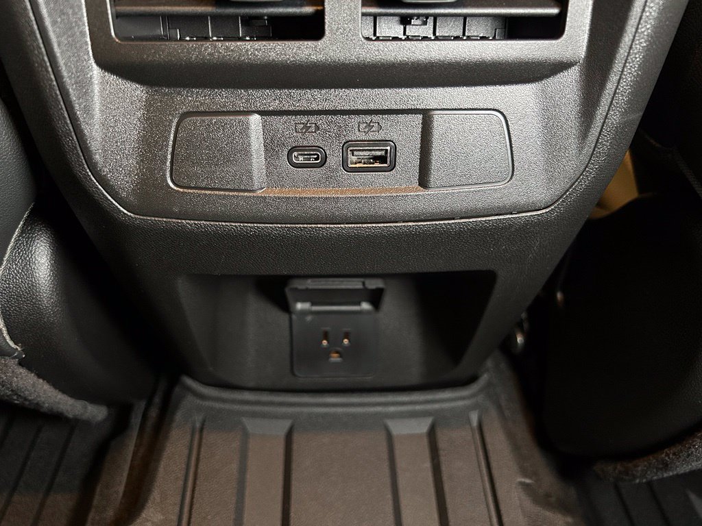 New 2026 Chevrolet Colorado ZR2 w/ Technology Package AWD/4WD image 38