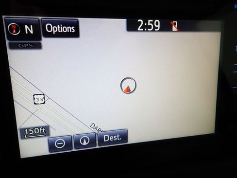Used 2015 Toyota Sienna XLE w/ XLE Navigation Package image 4
