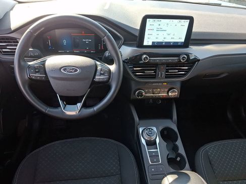 Used 2024 Ford Escape Active AWD/4WD image 12