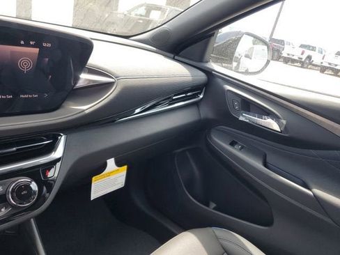 New 2026 Buick Envista Sport Touring w/ Convenience I Package FWD image 25