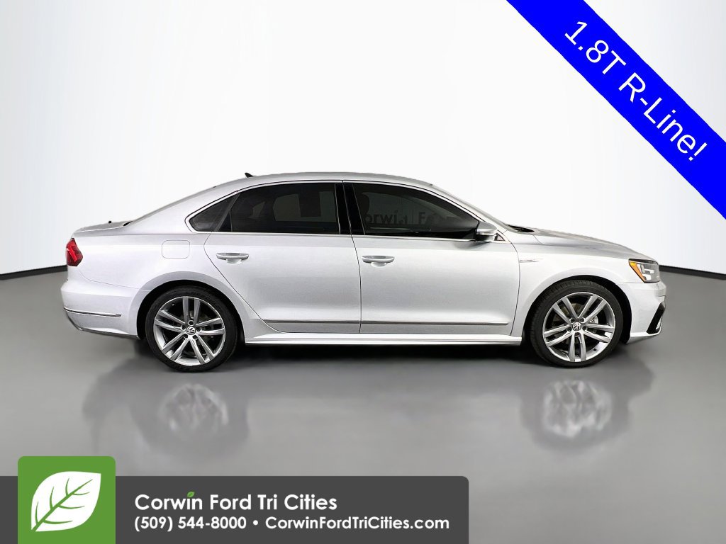 Used 2017 Volkswagen Passat 1.8T R-Line FWD image 17