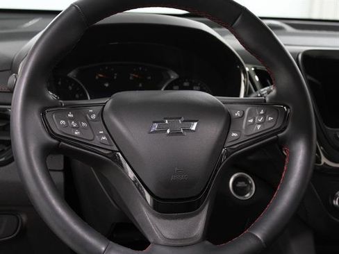 Used 2023 Chevrolet Equinox RS w/ RS Leather Package image 7