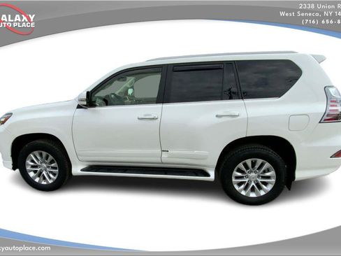 Used 2018 Lexus GX 460 Premium AWD/4WD image 8