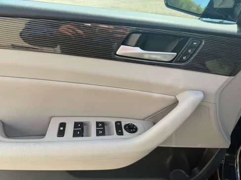 Used 2018 Hyundai Sonata Limited FWD image 12