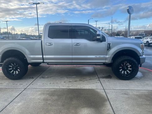 Used 2022 Ford F350 Platinum w/ FX4 Off-Road Package image 5