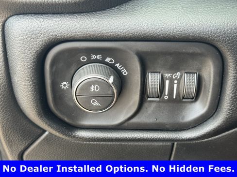 Used 2026 RAM 2500 Laramie AWD/4WD image 22
