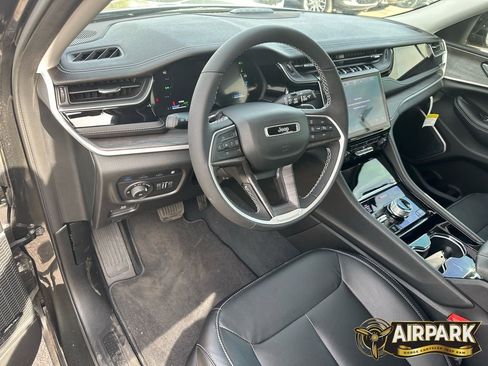 New 2023 Jeep Grand Cherokee 4WD 4xe image 16