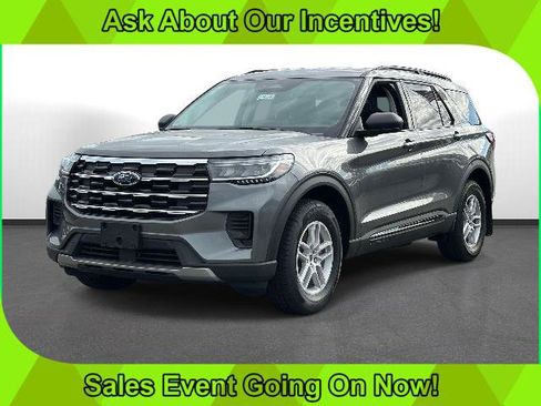 New 2026 Ford Explorer Active AWD/4WD image 1