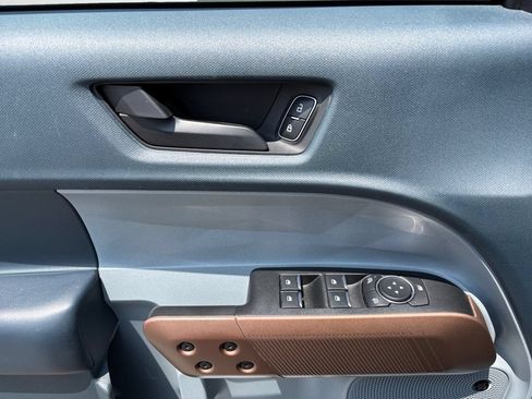 Used 2023 Ford Maverick Lariat w/ Lariat Luxury Package FWD image 23