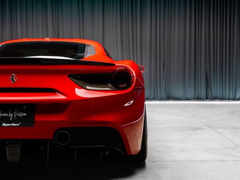 Used 2018 Ferrari 488 GTB RWD image 39