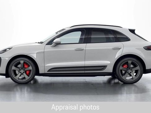 Certified 2024 Porsche Macan S AWD/4WD image 2
