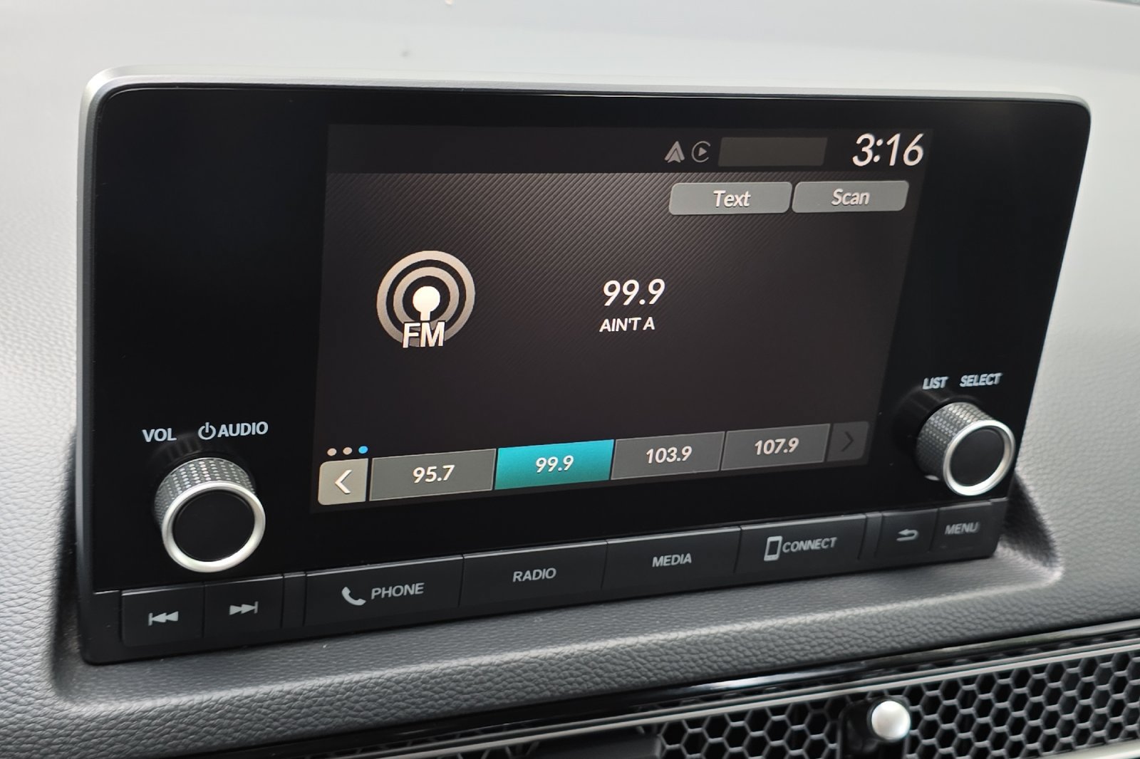 Used 2025 Honda Civic LX image 17