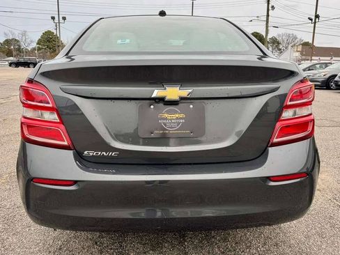 Used 2017 Chevrolet Sonic LS image 8