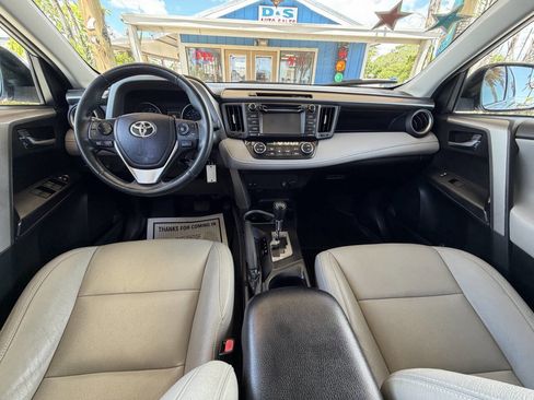 Used 2017 Toyota RAV4 XLE FWD image 18