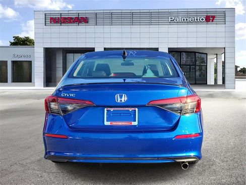 Used 2024 Honda Civic LX image 5
