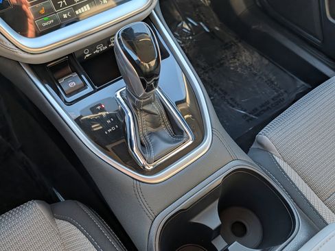 Used 2025 Subaru Outback Premium image 24