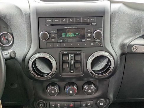 Used 2017 Jeep Wrangler Unlimited Sport w/ Quick Order Package 24S image 18