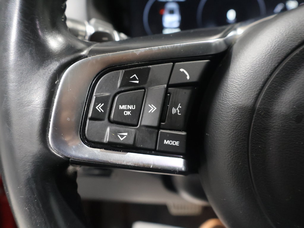 Used 2017 Jaguar F-PACE R-Sport AWD/4WD image 34