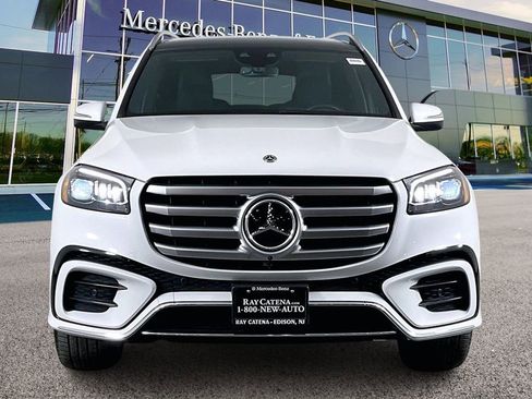Certified 2025 Mercedes-Benz GLS 450 4MATIC image 3