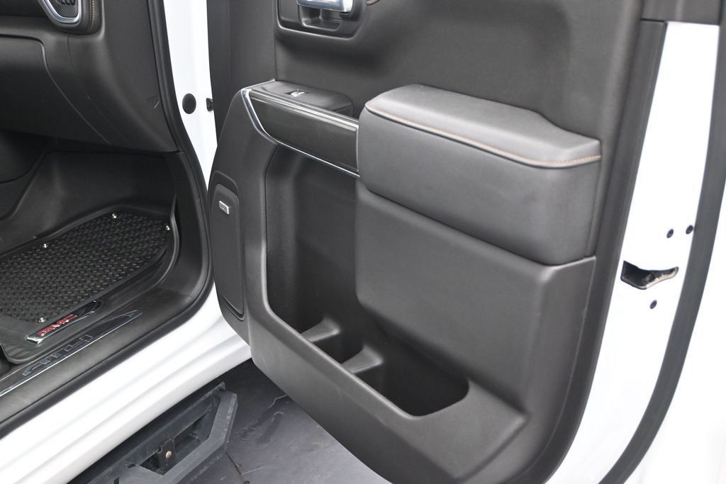 Used 2021 GMC Sierra 1500 AT4 w/ AT4 Value Package AWD/4WD image 8