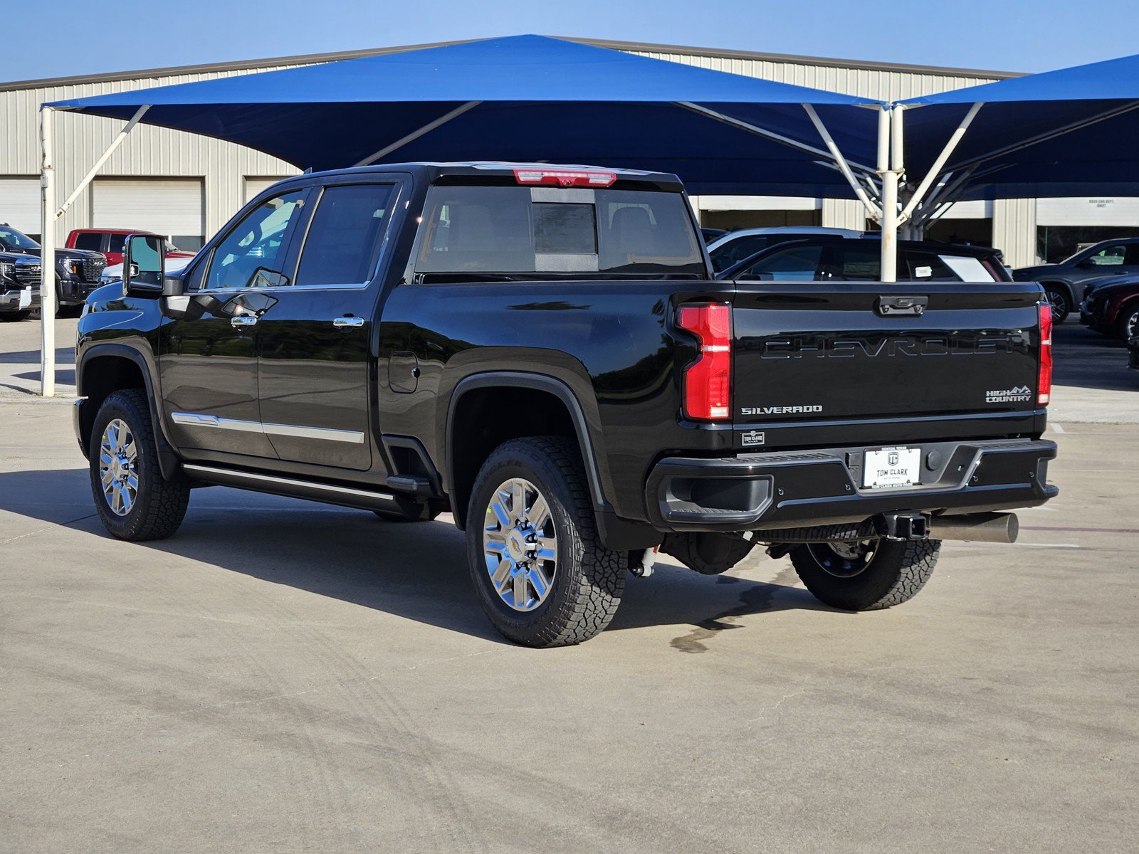 New 2026 Chevrolet Silverado 2500 High Country w/ High Country Premium Package AWD/4WD image 3